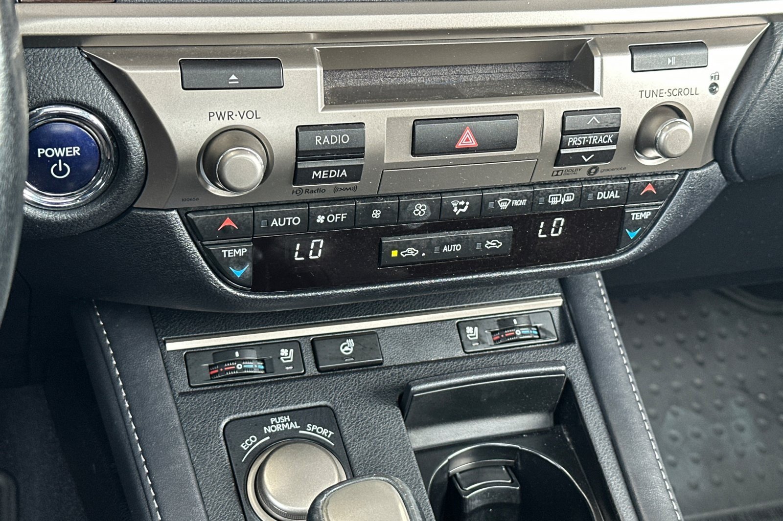 Used 2017 Lexus ES 300h w/ Navigation System Package FWD image 19