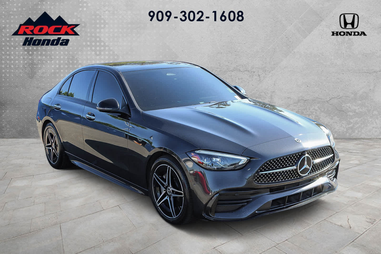 Used 2023 Mercedes-Benz C 300 Sedan image 3