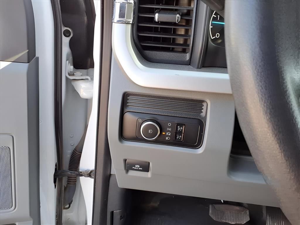 Used 2023 Ford F550 4x4 Regular Cab Super Duty image 16