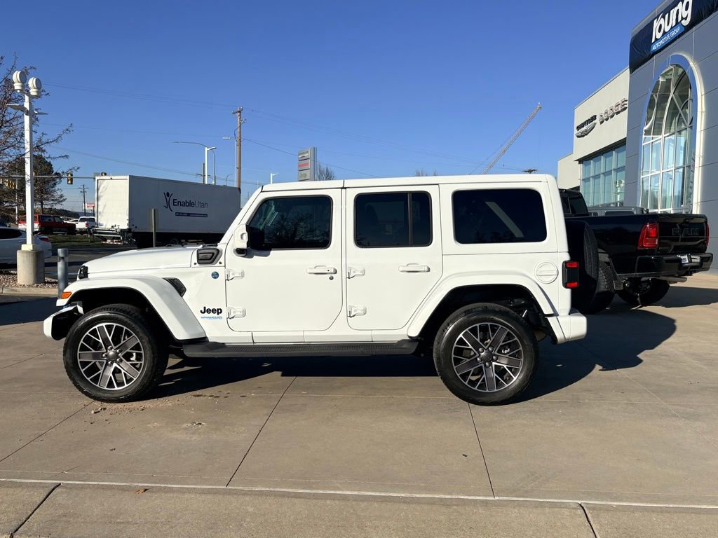 Used 2022 Jeep Wrangler Unlimited Sahara image 7