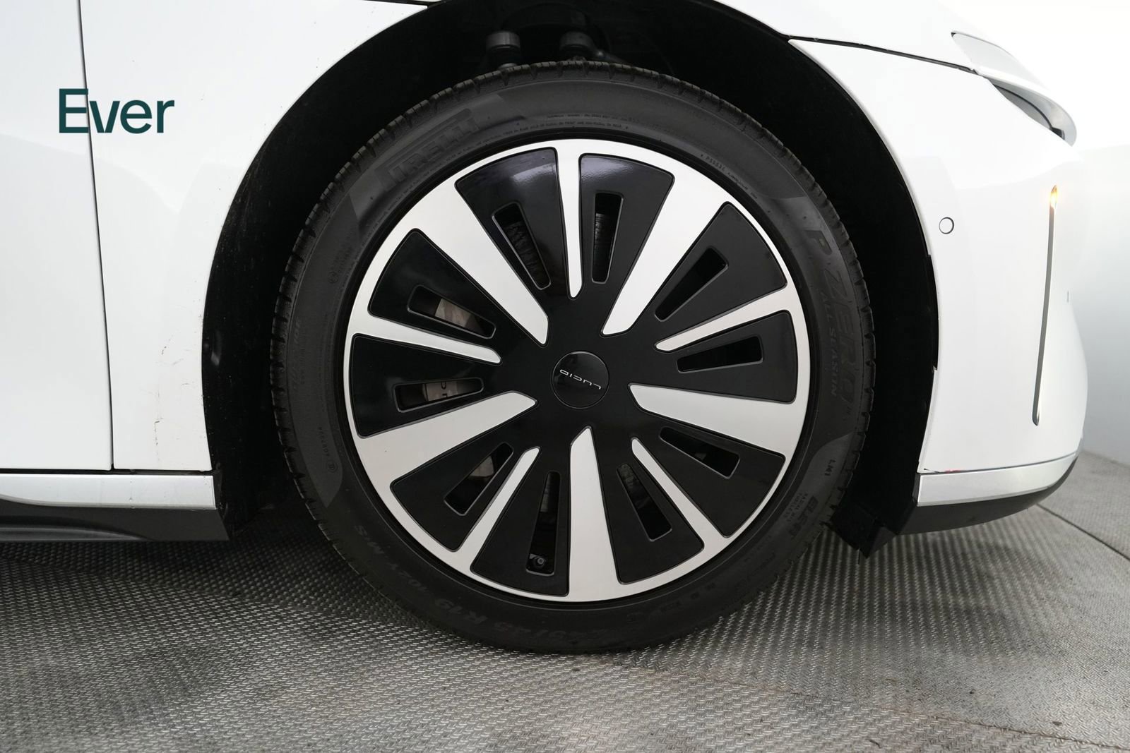 Used 2023 Lucid Air Pure AWD/4WD image 20