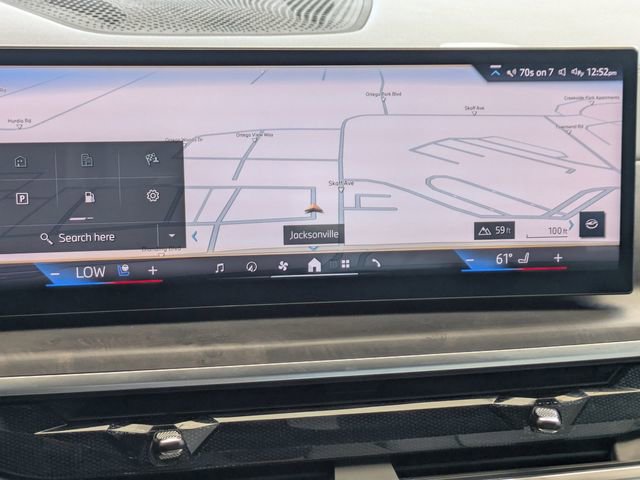 Used 2025 BMW X7 xDrive40i w/ Executive Package image 25