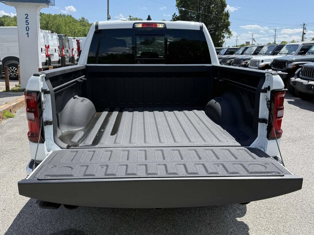 New 2026 RAM 1500 Big Horn AWD/4WD image 11