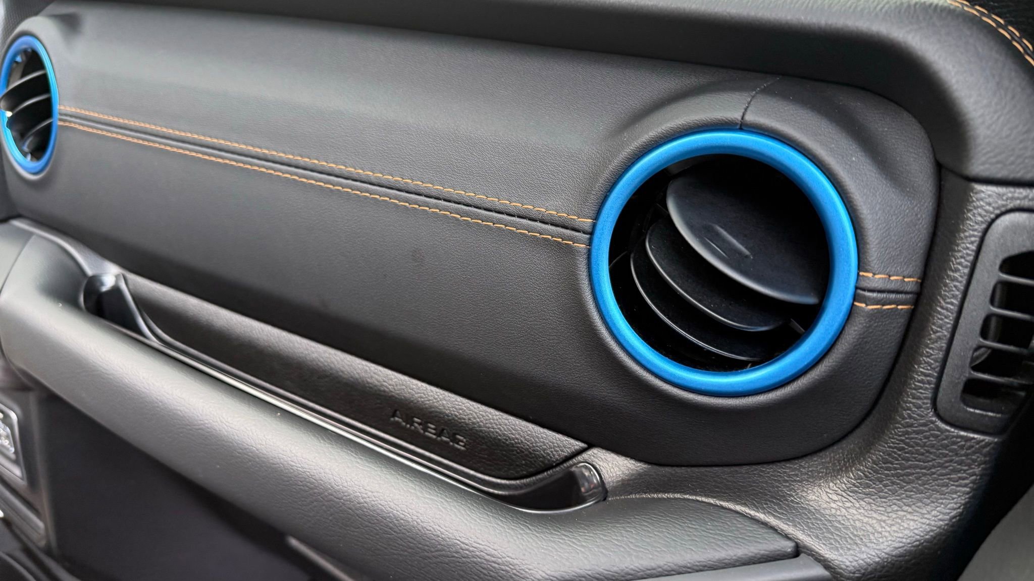 Used 2022 Jeep Wrangler Unlimited Sahara image 47