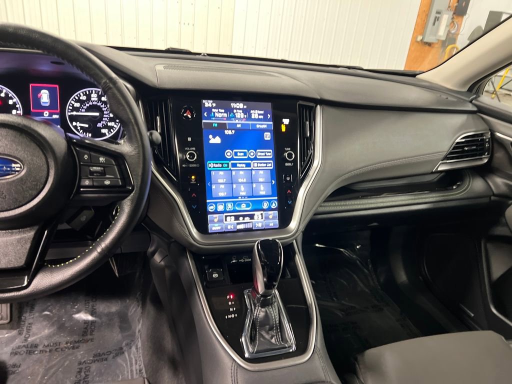 Used 2025 Subaru Outback Onyx Edition image 21