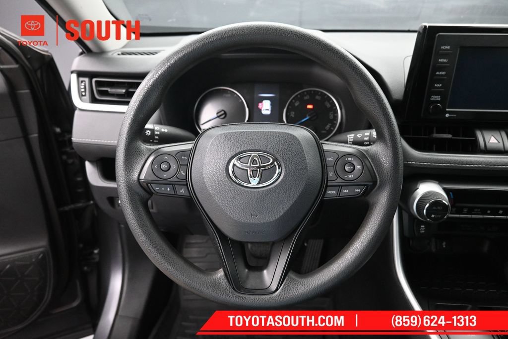 Used 2021 Toyota RAV4 LE AWD/4WD image 20
