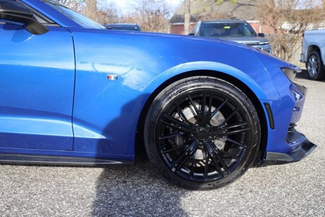 Used 2019 Chevrolet Camaro SS image 10