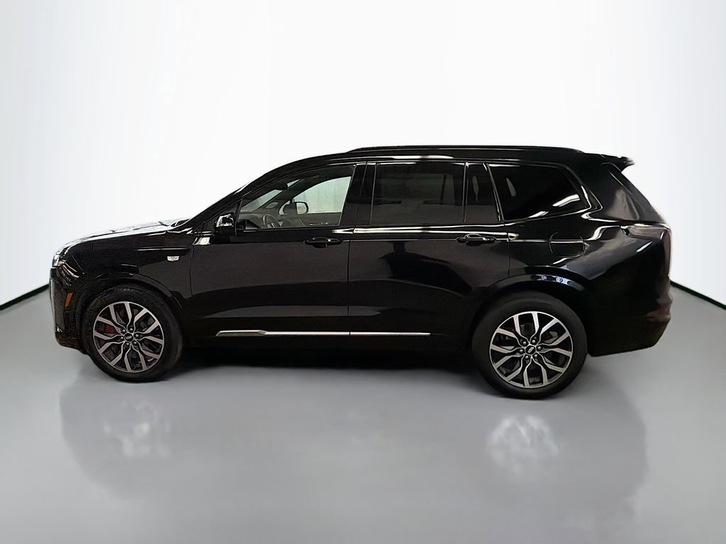 Used 2025 Cadillac XT6 Sport image 4
