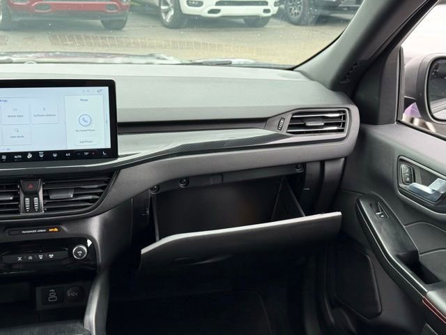 Used 2024 Ford Escape ST-Line w/ Tech Pack #1 AWD/4WD image 29