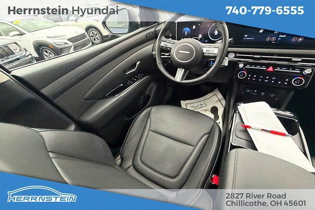 Used 2025 Hyundai Tucson Limited image 10