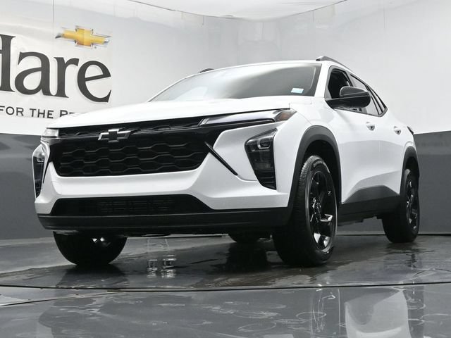 New 2026 Chevrolet Trax LT w/ Sunroof Package FWD image 4