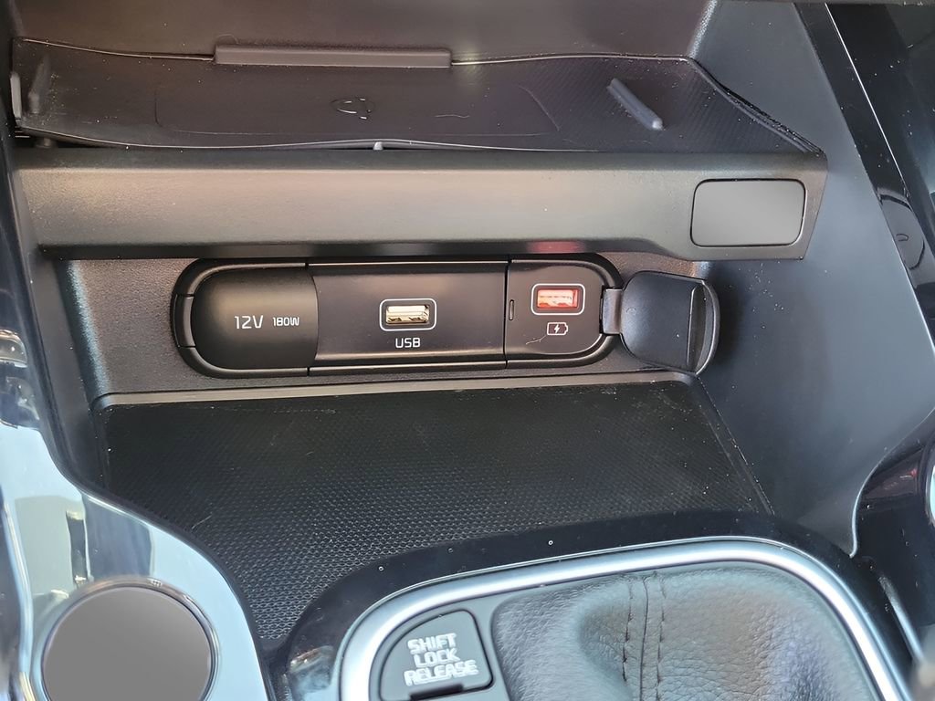 Used 2022 Kia Soul GT-Line image 24