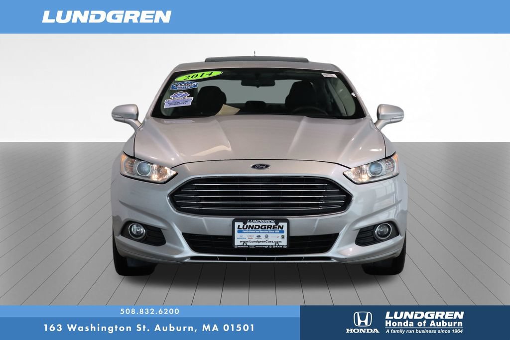 Used 2014 Ford Fusion SE w/ Equipment Group 201A FWD image 2