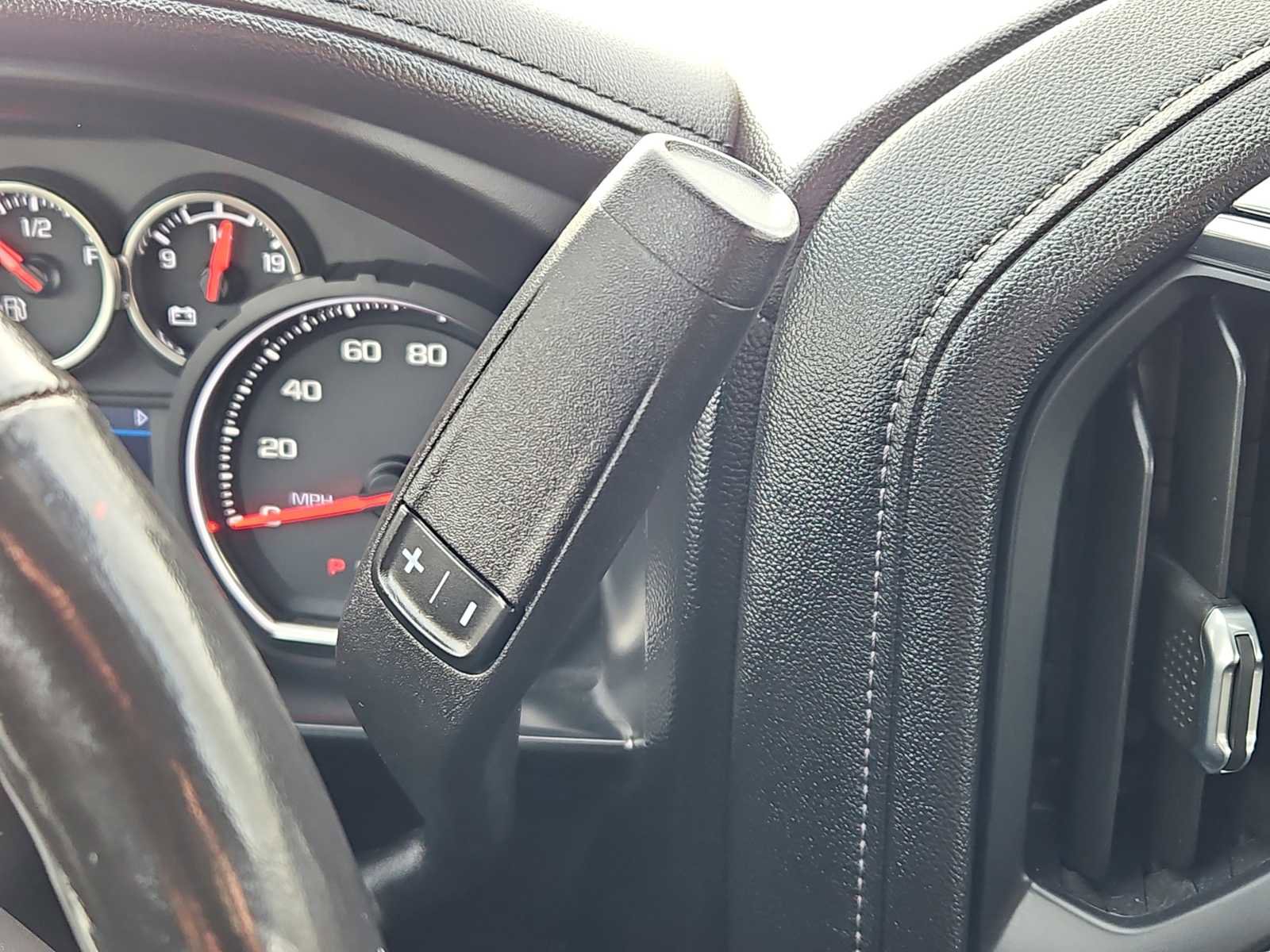 Used 2020 Chevrolet Silverado 2500 LTZ image 29