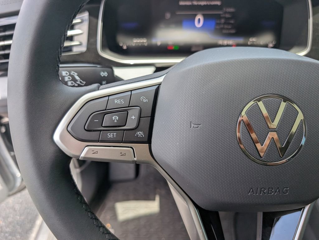 New 2025 Volkswagen Jetta SE image 17