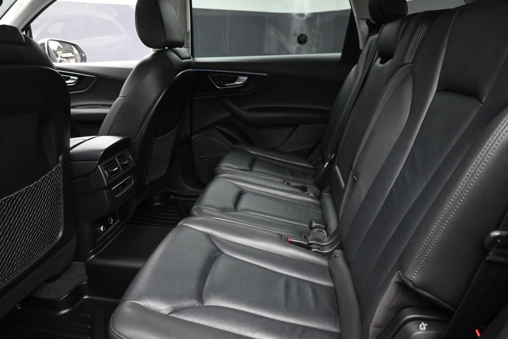 Used 2019 Audi Q7 3.0T Premium Plus AWD/4WD image 14