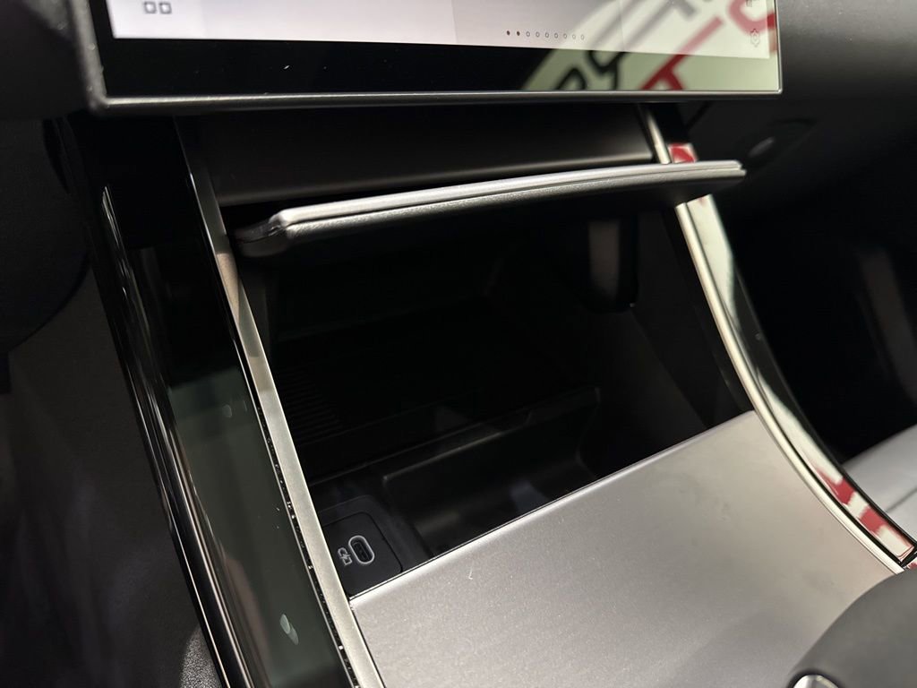 Used 2026 Land Rover Range Rover Velar S image 16