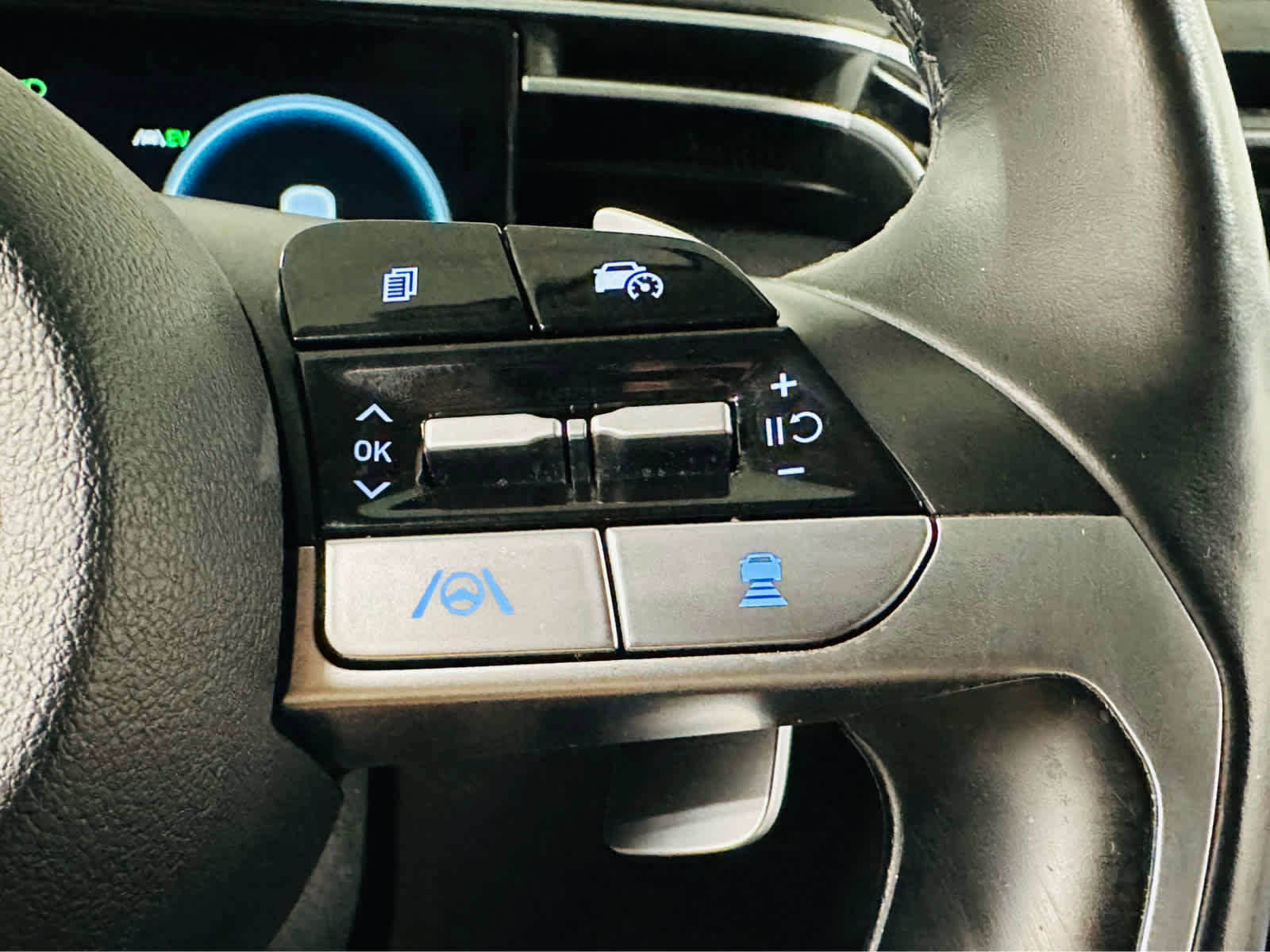 Used 2022 Hyundai Tucson Limited image 15