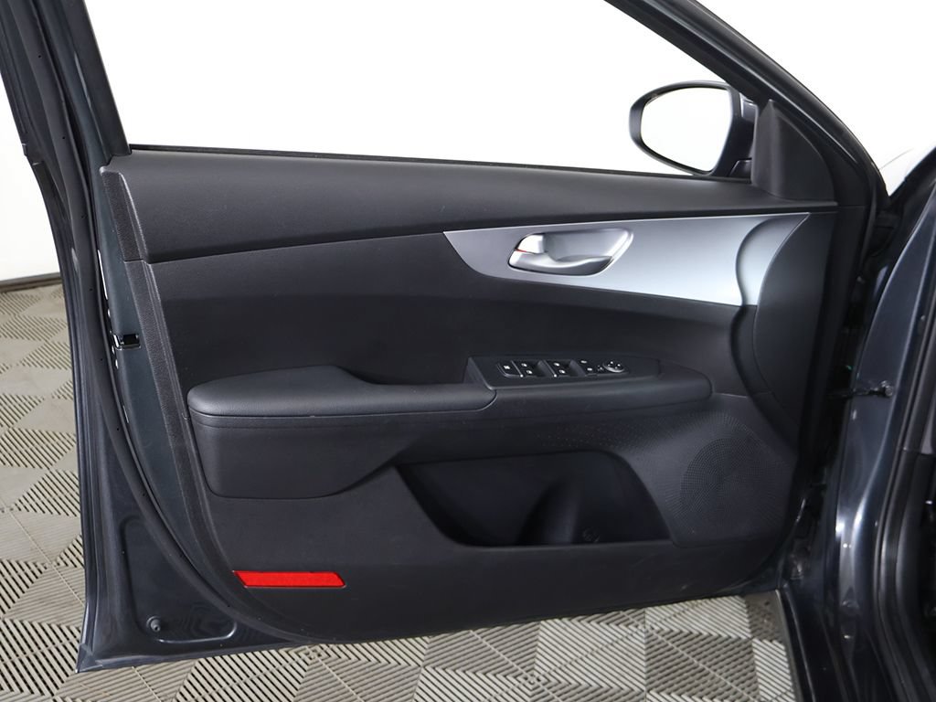 Used 2023 Kia Forte LXS FWD image 20