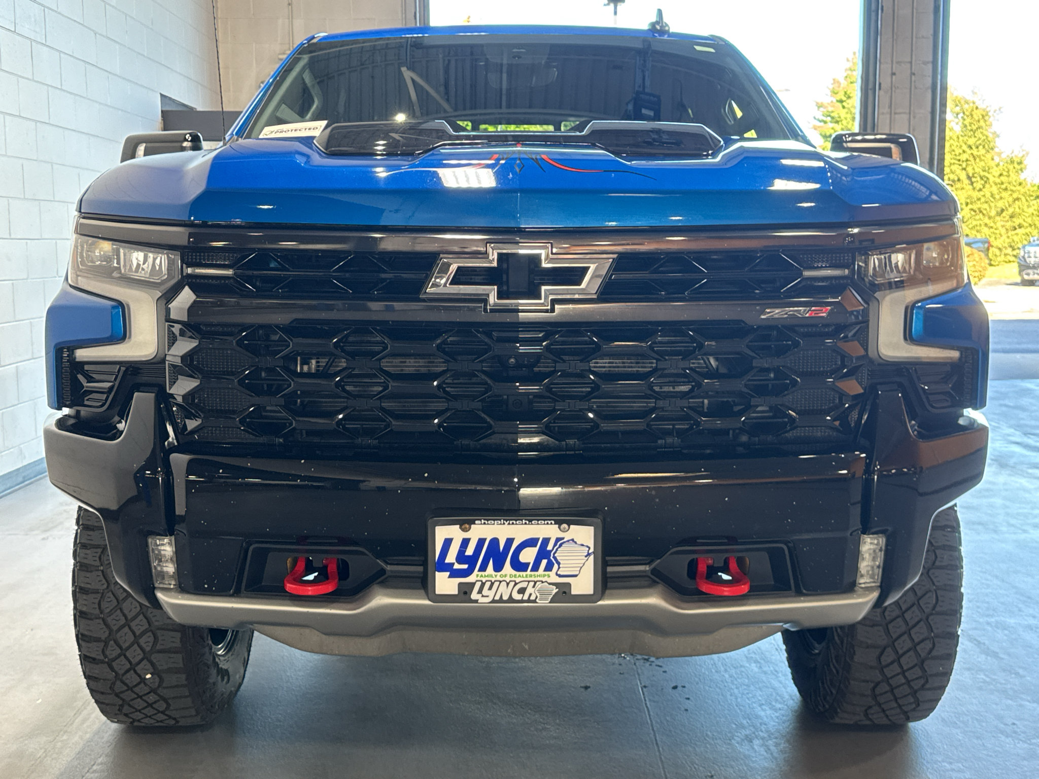 Used 2024 Chevrolet Silverado 1500 ZR2 w/ Technology Package AWD/4WD image 8