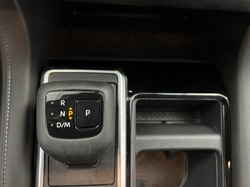 Used 2025 Nissan Pathfinder SL image 49