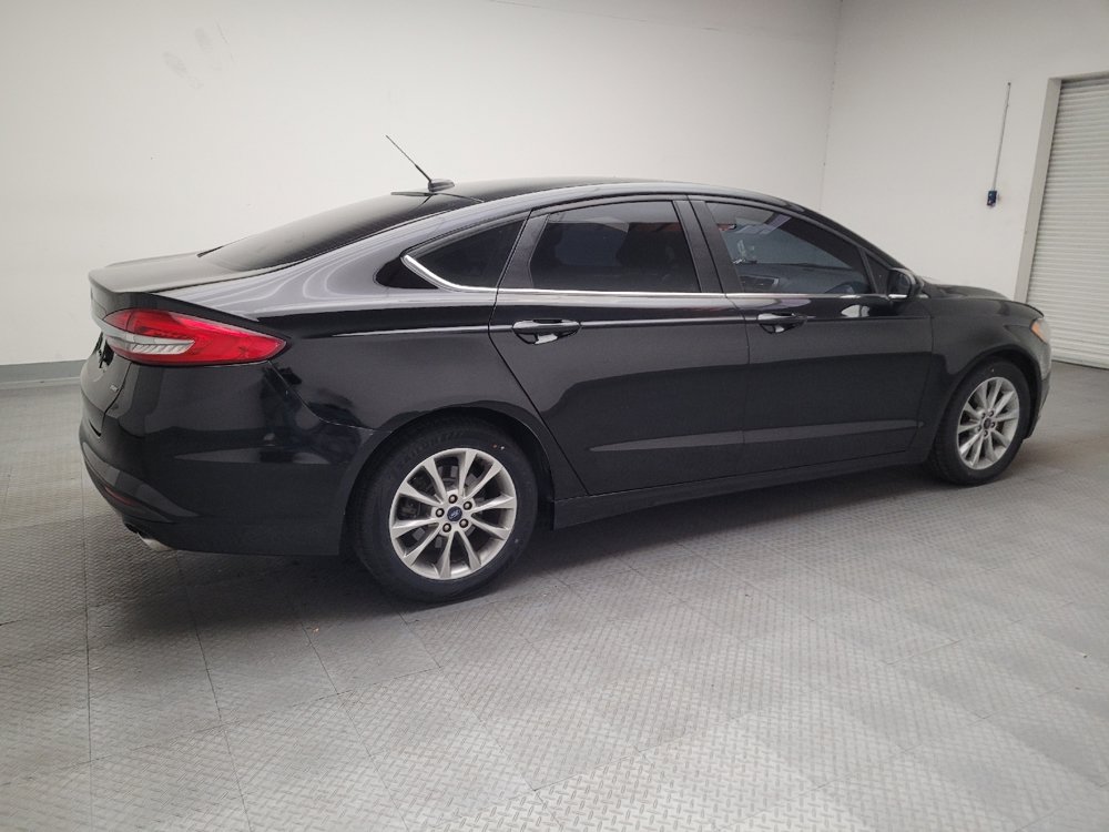 Used 2017 Ford Fusion SE w/ Fusion SE Technology Package FWD image 10