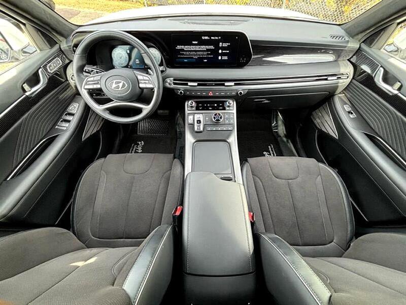 Used 2025 Hyundai Palisade Calligraphy image 11