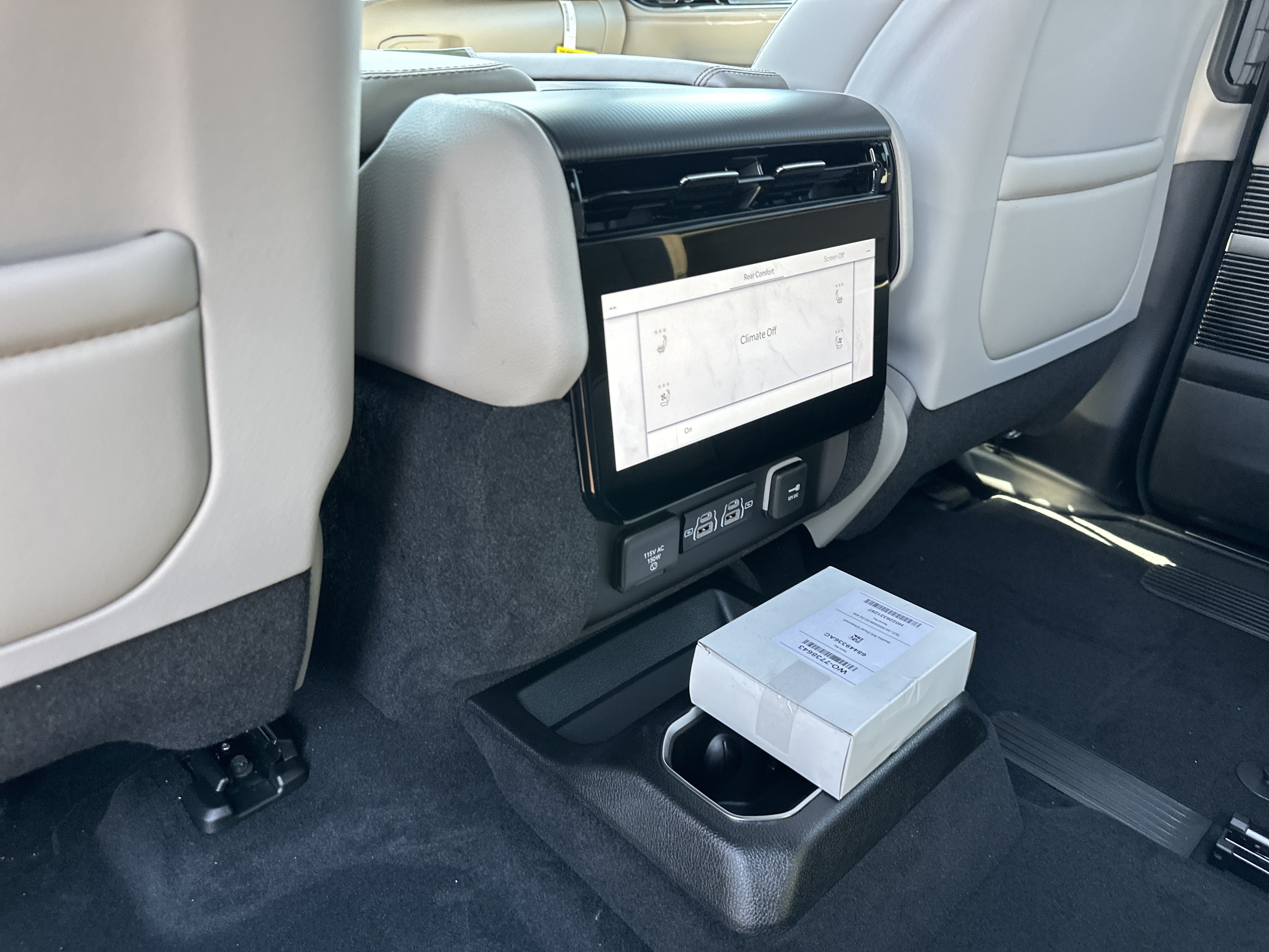New 2026 Jeep Grand Wagoneer Summit w/ Rear Seat Video Group I AWD/4WD image 32