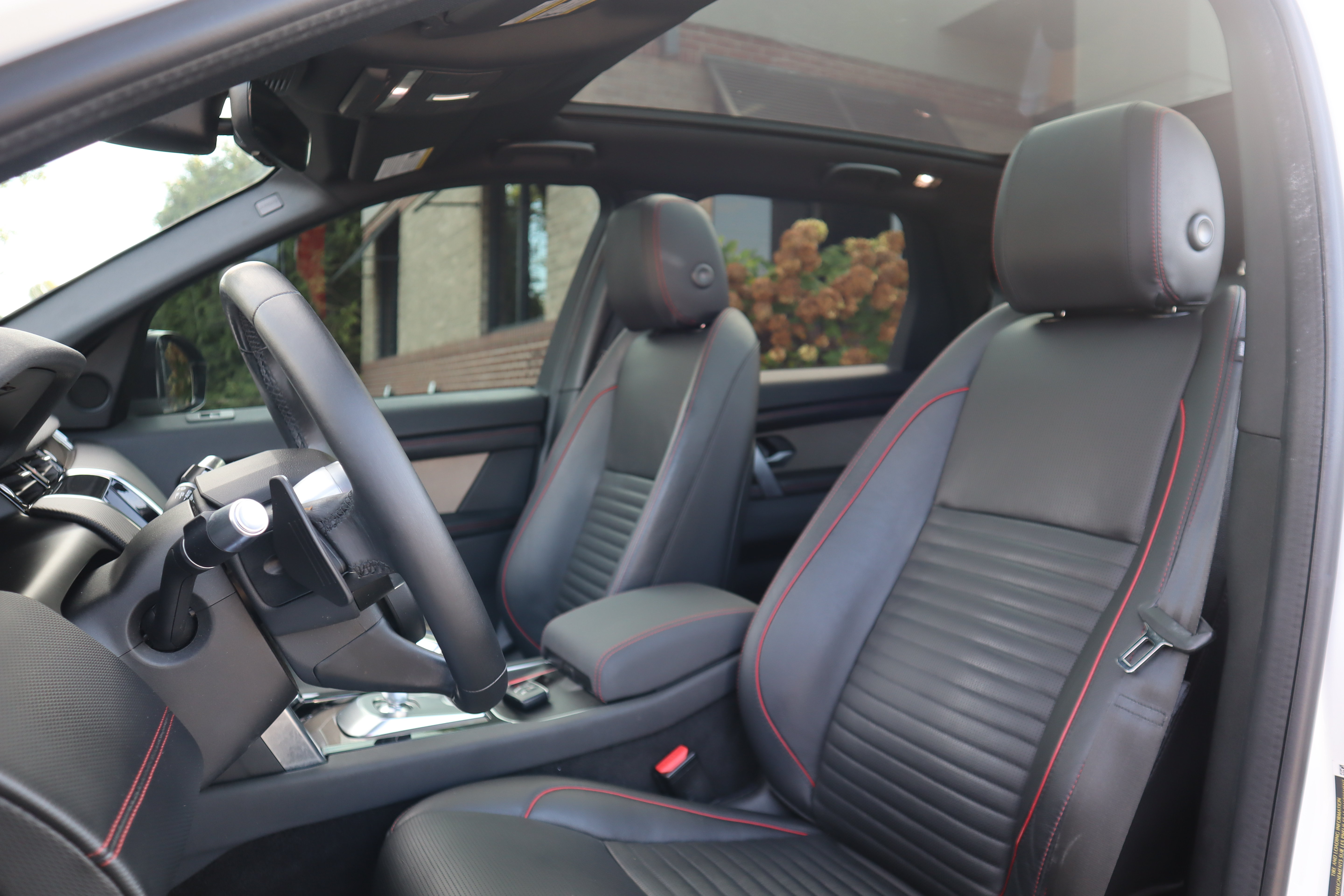 Used 2020 Land Rover Discovery Sport S R-Dynamic AWD/4WD image 23