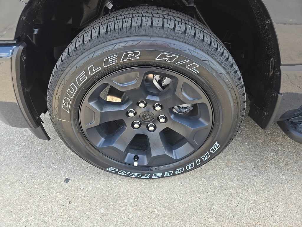 New 2027 RAM 1500 Express AWD/4WD image 33