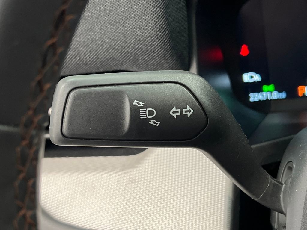 Used 2025 Ford Explorer Active image 49