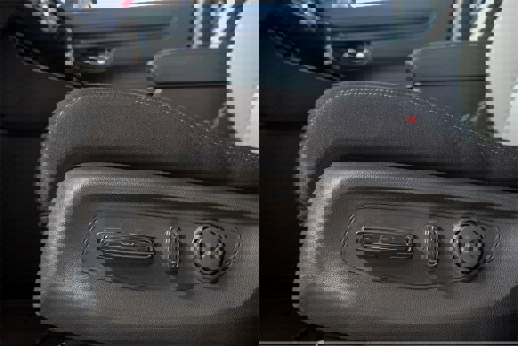 Used 2025 Honda CR-V EX image 21