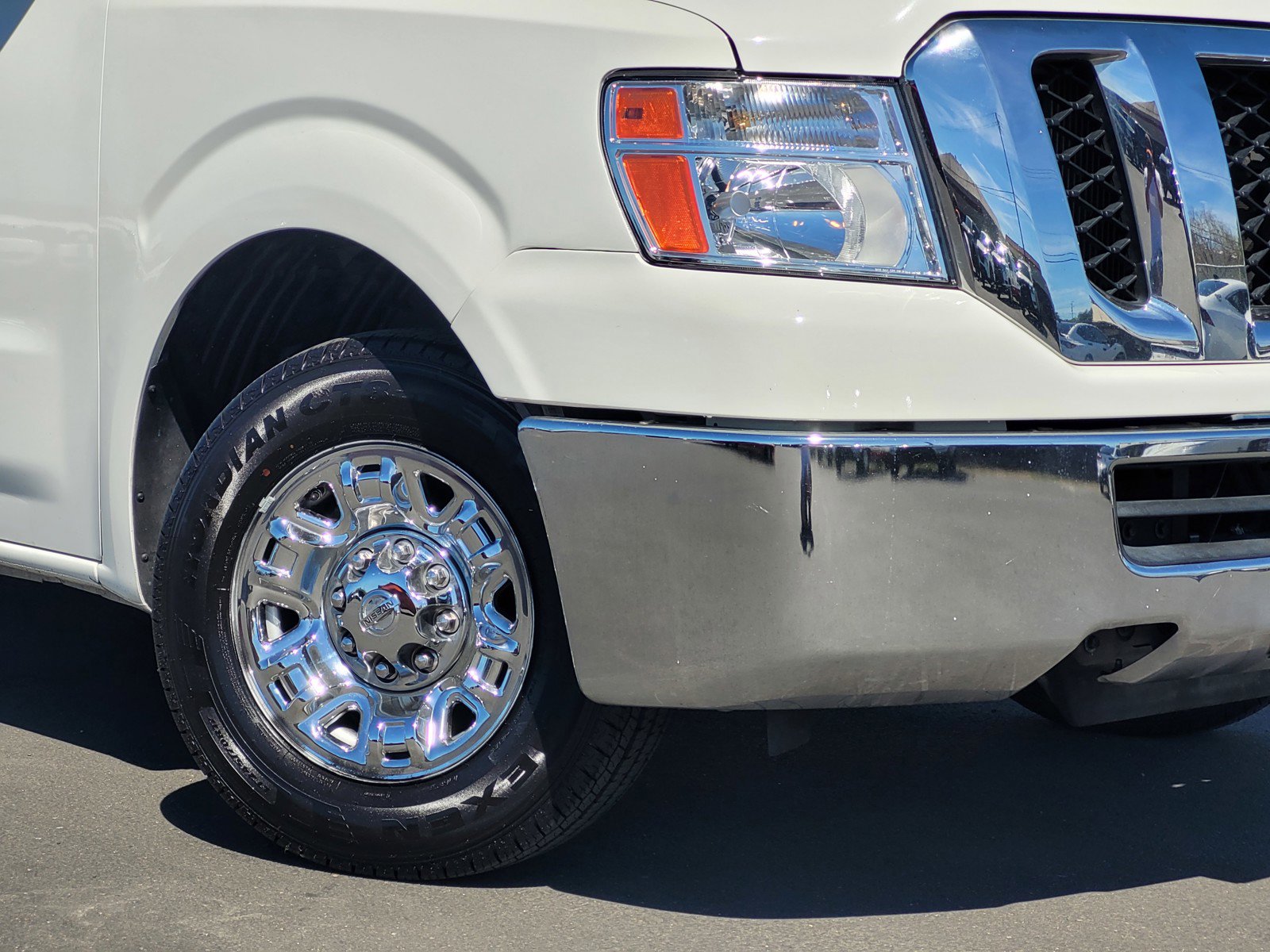 Used 2019 Nissan NV 2500 SL image 3