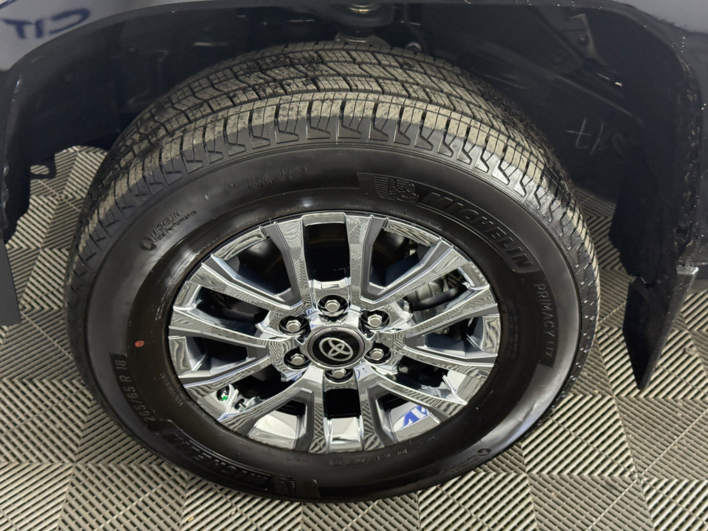 Used 2025 Toyota Tacoma Limited image 12