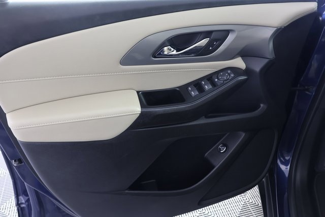 Used 2023 Chevrolet Traverse LT w/ LPO, Cargo Package image 26