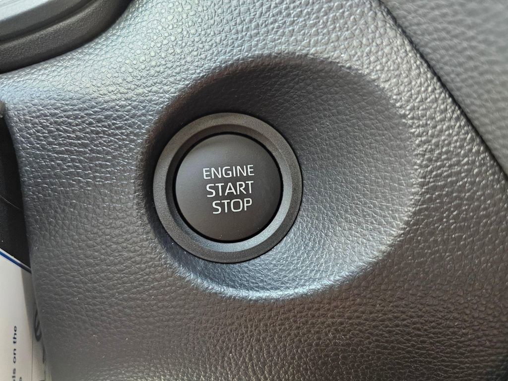 New 2026 Toyota Corolla Cross LE image 31