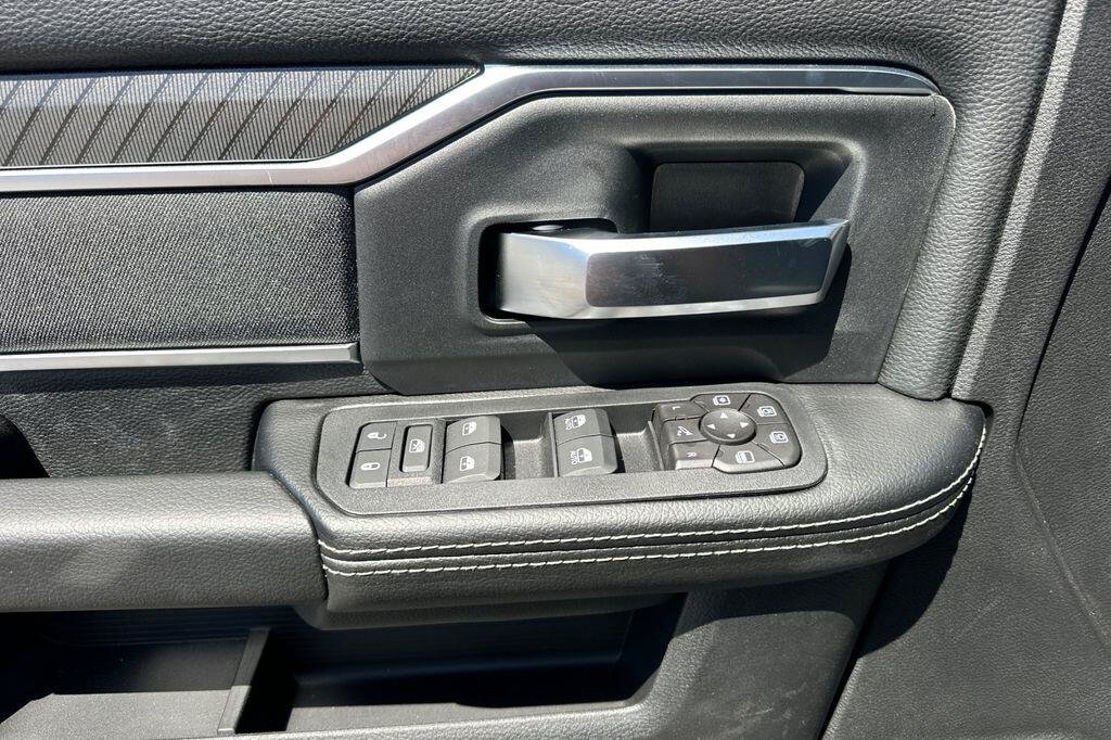 New 2026 RAM 2500 Big Horn AWD/4WD image 11