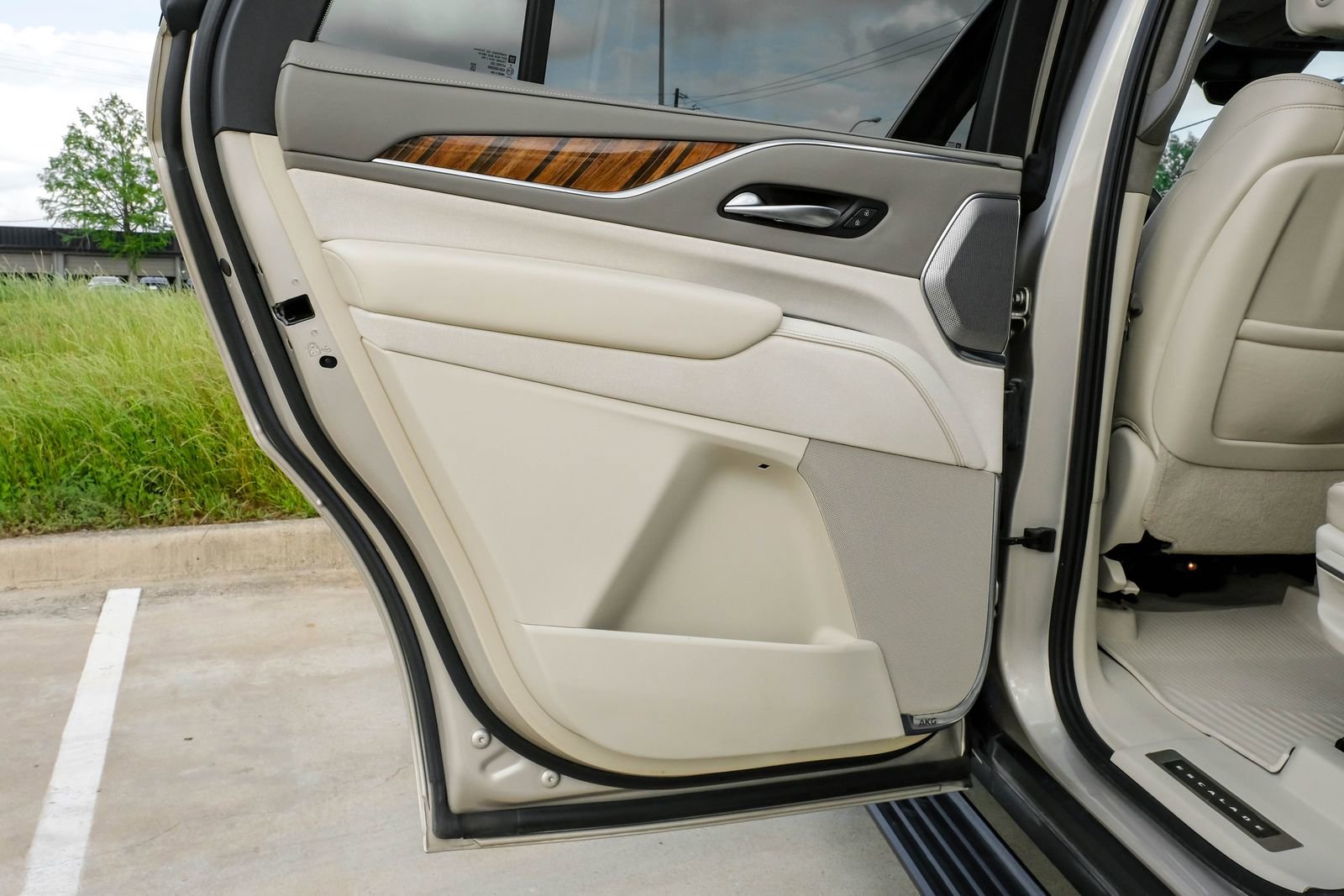 Used 2021 Cadillac Escalade Sport Platinum AWD/4WD image 55