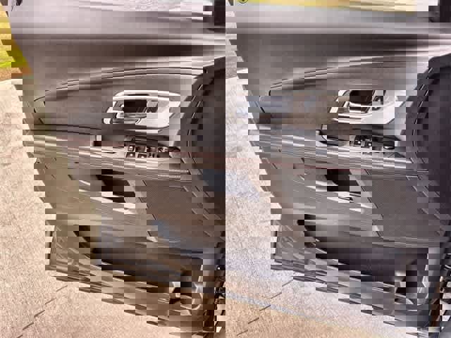 Used 2012 Chevrolet Equinox LT w/ Driver Convenience Package image 30