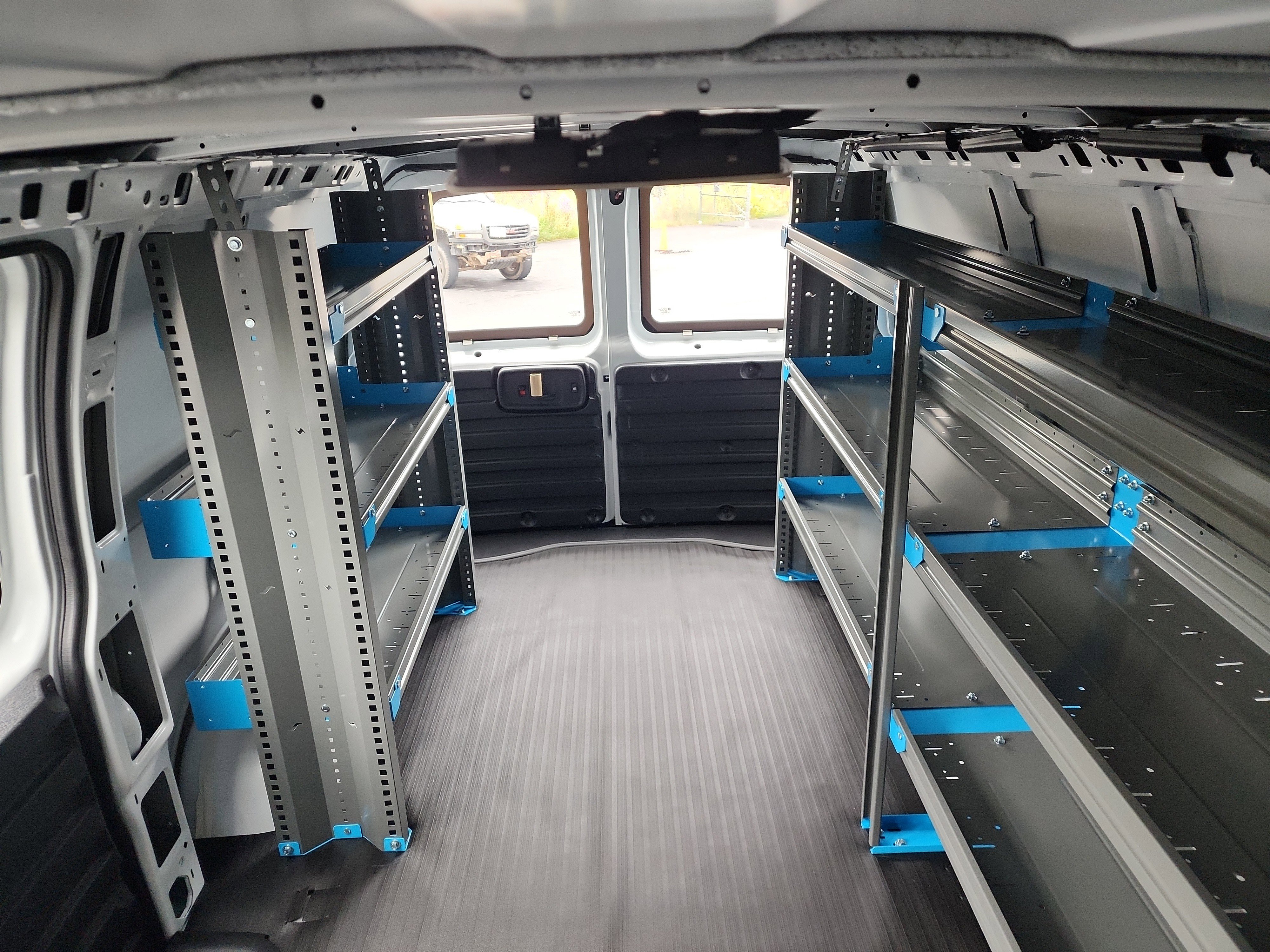 New 2025 GMC Savana 3500 w/ Driver Convenience Package image 19