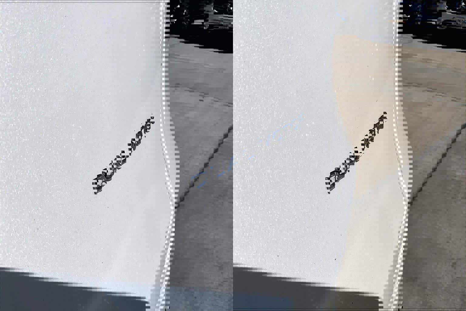 Used 2022 Tesla Model Y Long Range image 9