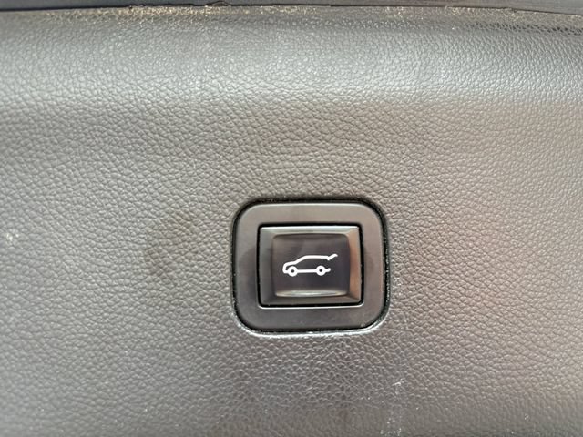 Used 2018 Buick Enclave Avenir AWD/4WD image 18