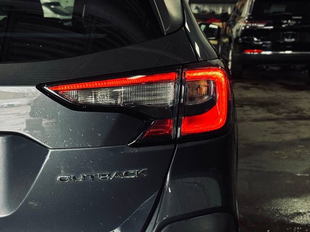 Used 2024 Subaru Outback Premium image 8