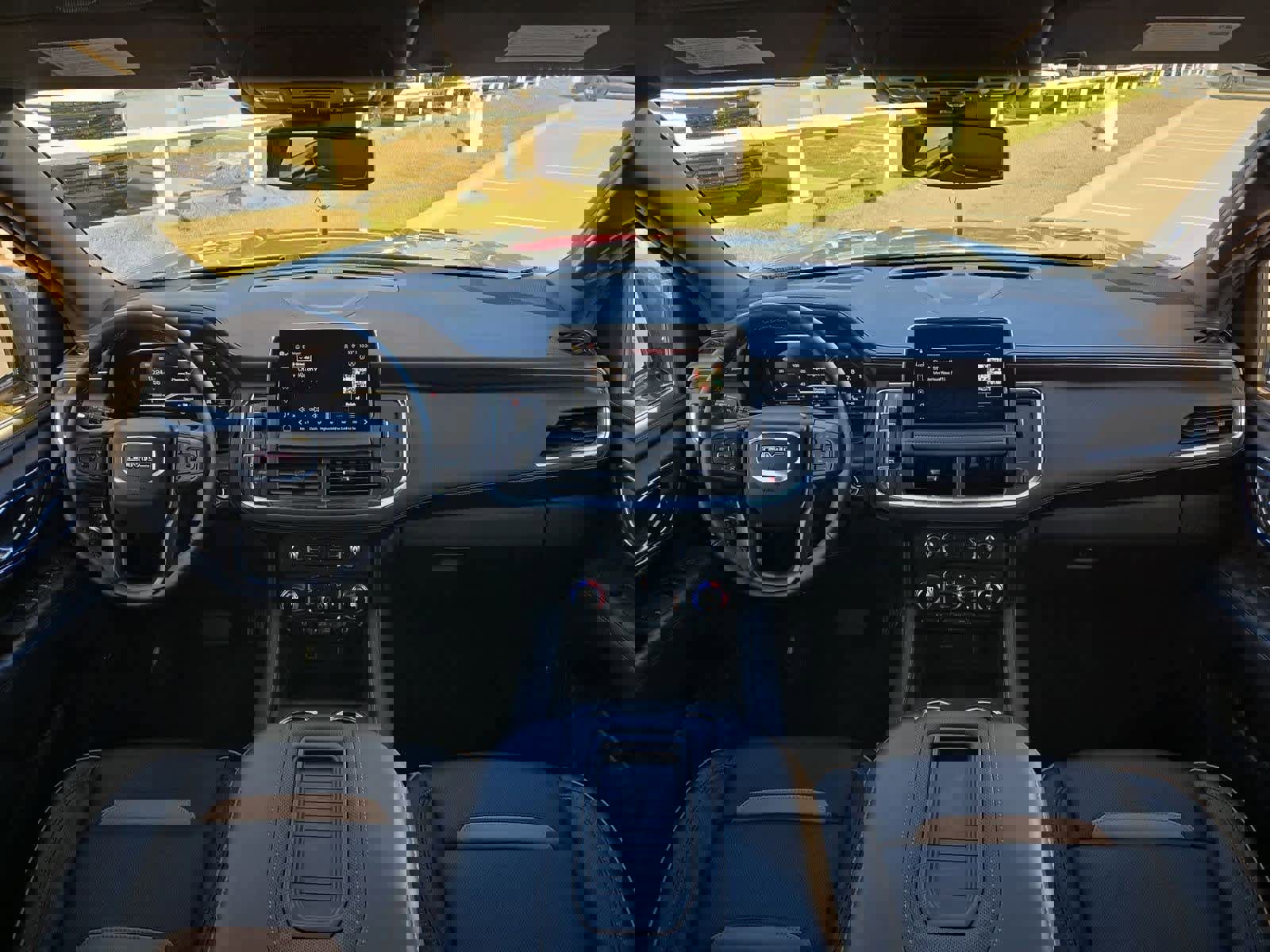 Used 2024 GMC Yukon AT4 image 15