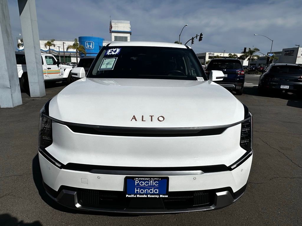 Used 2024 Kia EV9 Light Long Range RWD image 3