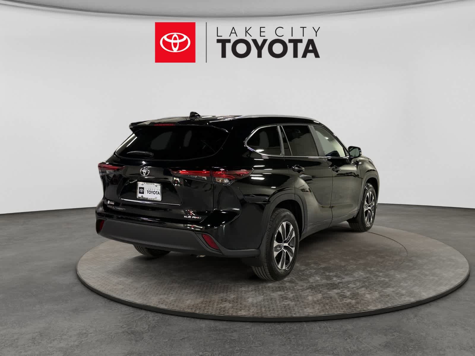 New 2026 Toyota Highlander XLE AWD/4WD image 6