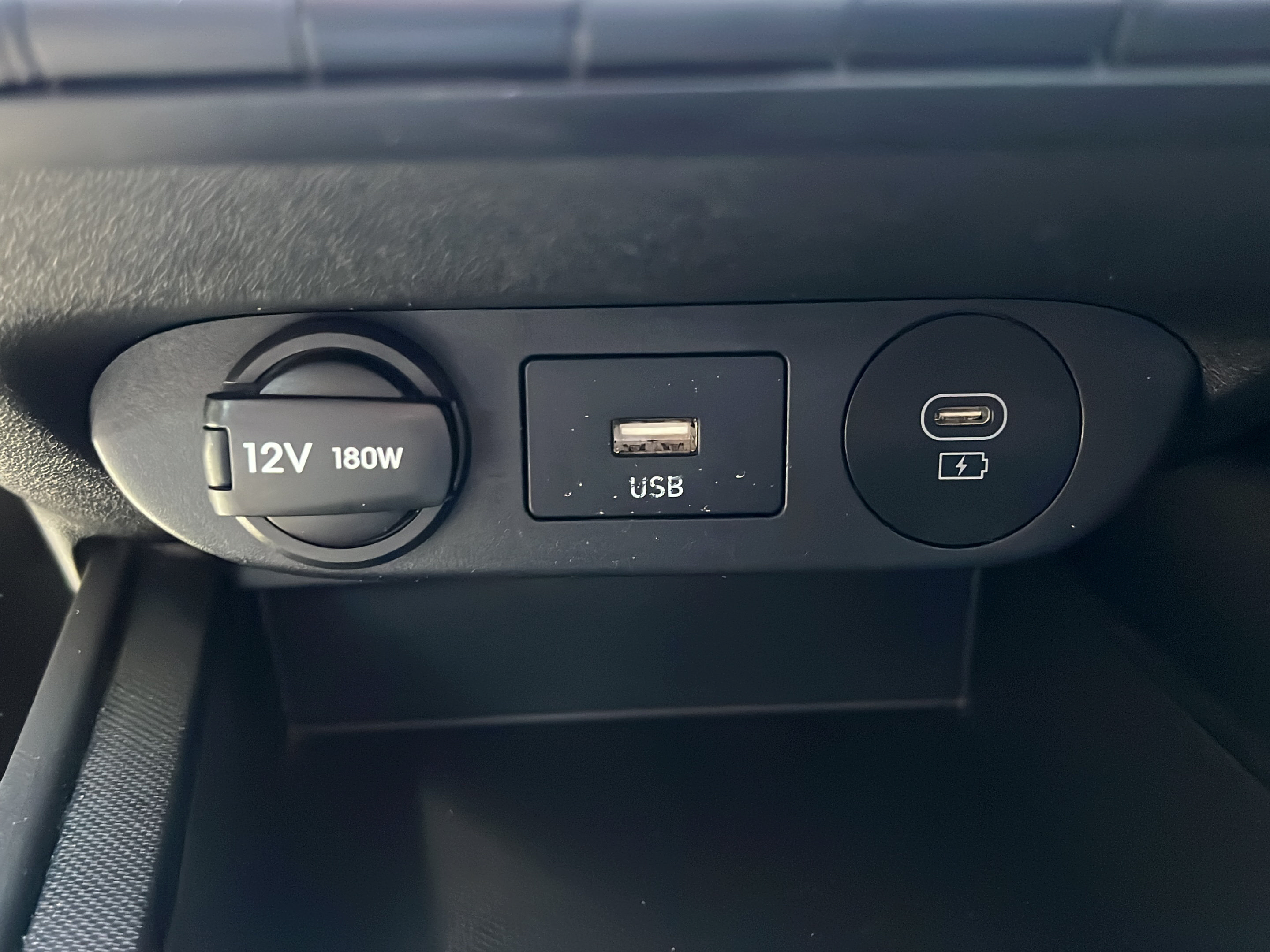 Used 2024 Hyundai Elantra SEL FWD image 16