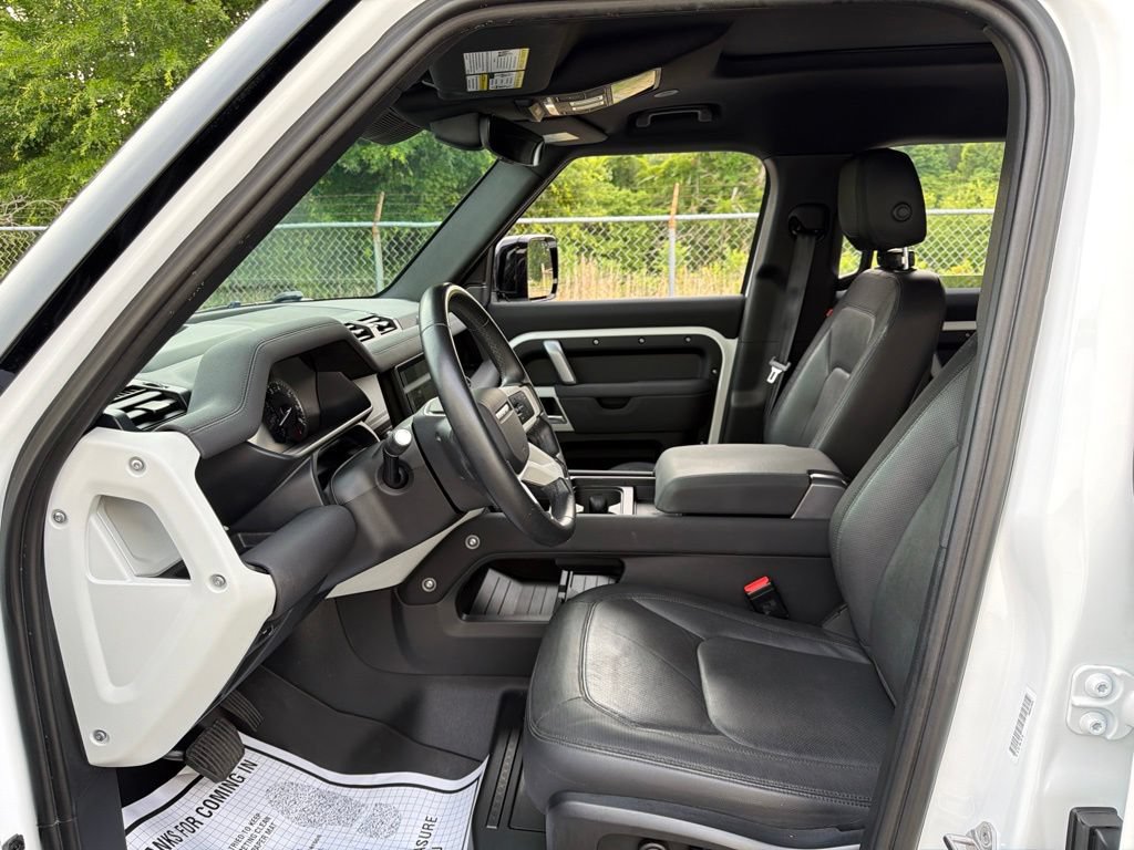 Used 2023 Land Rover Defender 110 X-Dynamic SE AWD/4WD image 22