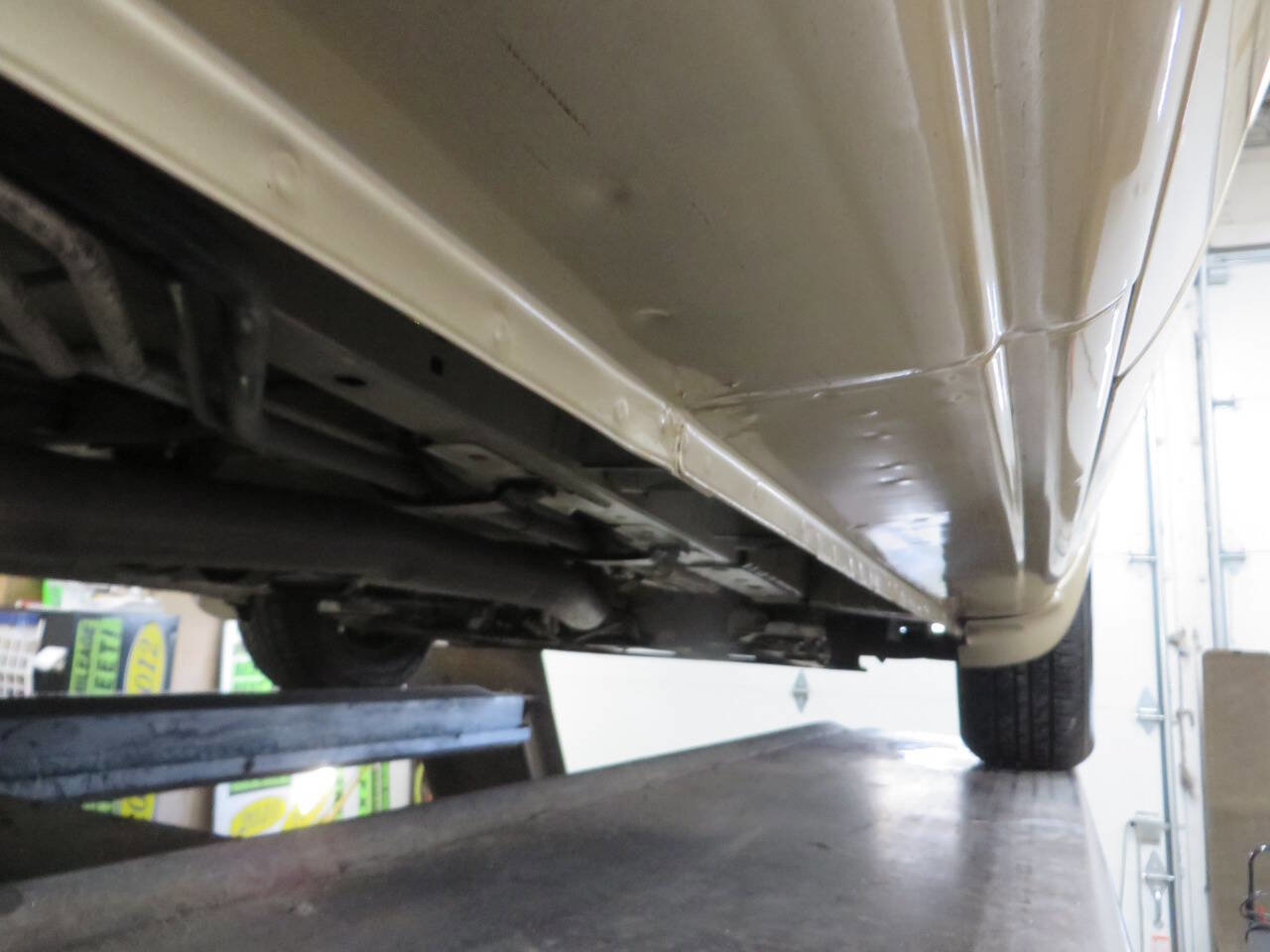 Used 2001 Chrysler Town & Country LX image 26