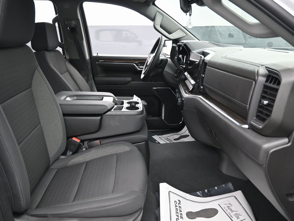 Used 2025 Chevrolet Silverado 1500 LT AWD/4WD image 33